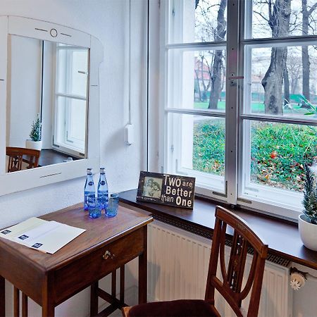 Barokowy Zakatek Acomodação com café da manhã Świdnica Exterior foto